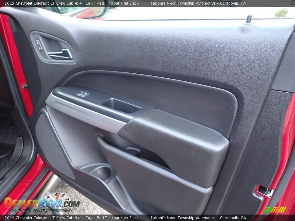 Door Panel of 2019 Chevrolet Colorado LT Crew Cab 4x4 Photo #14