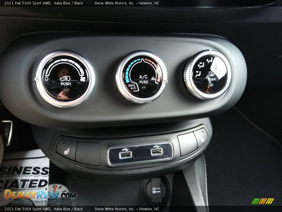 Controls of 2021 Fiat 500X Sport AWD Photo #24