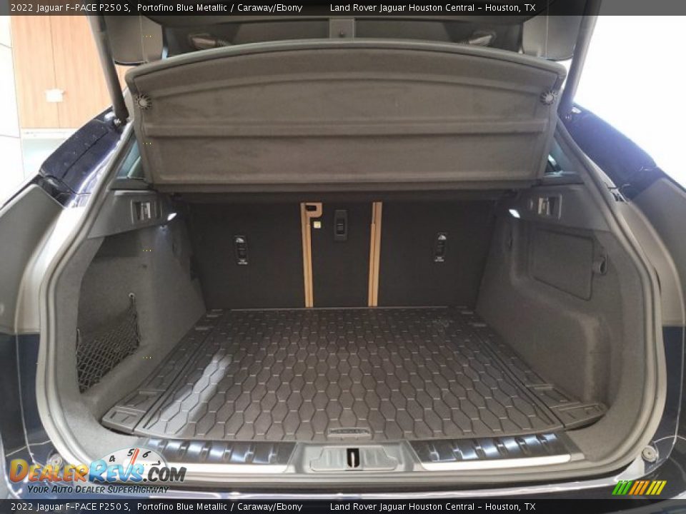 2022 Jaguar F-PACE P250 S Trunk Photo #23