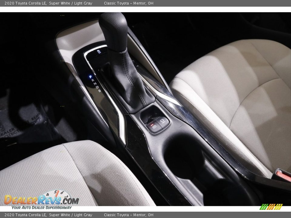 2020 Toyota Corolla LE Super White / Light Gray Photo #12