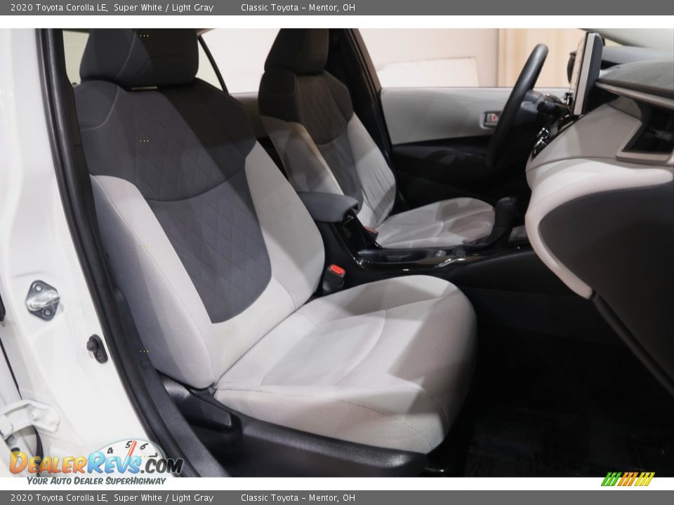 2020 Toyota Corolla LE Super White / Light Gray Photo #13