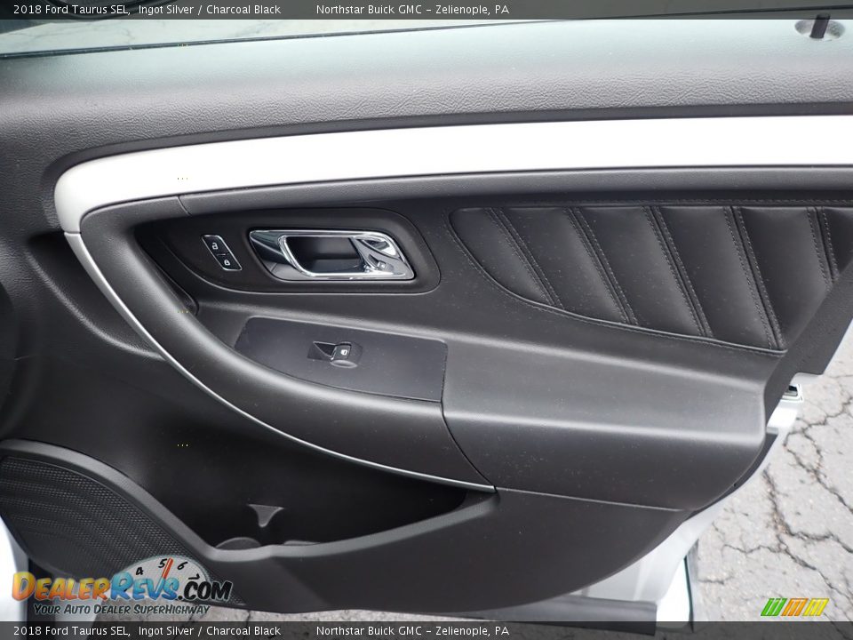 2018 Ford Taurus SEL Ingot Silver / Charcoal Black Photo #7