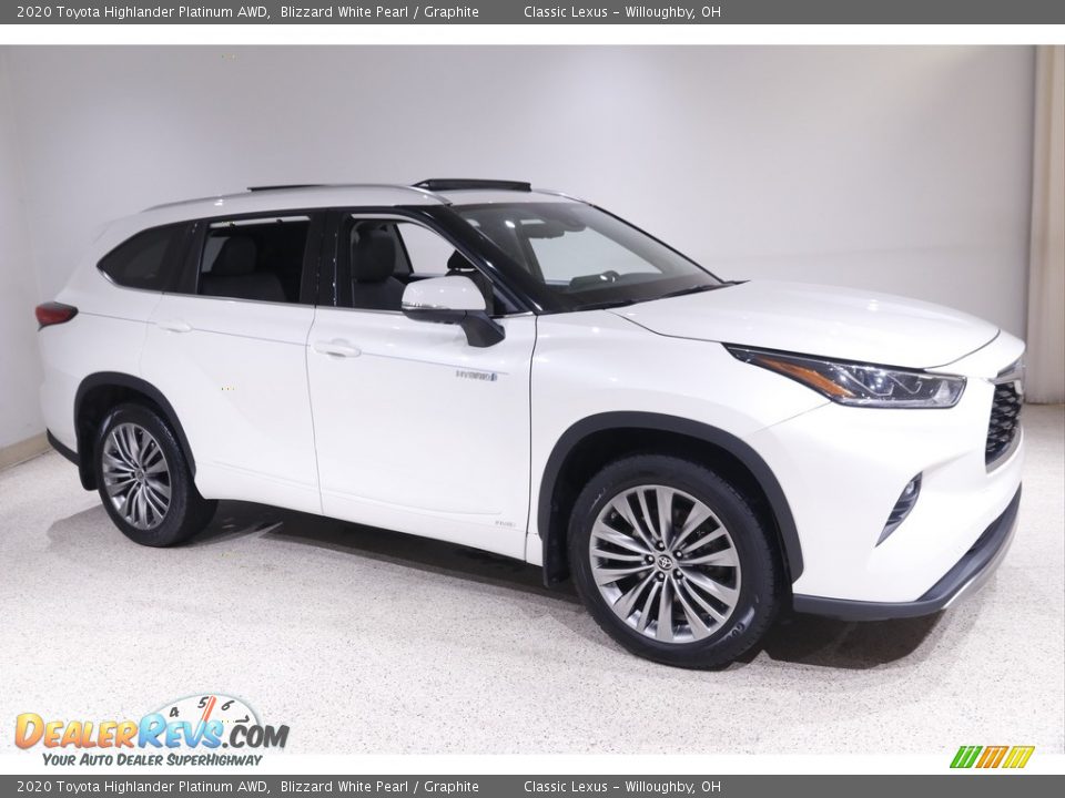 2020 Toyota Highlander Platinum AWD Blizzard White Pearl / Graphite Photo #1