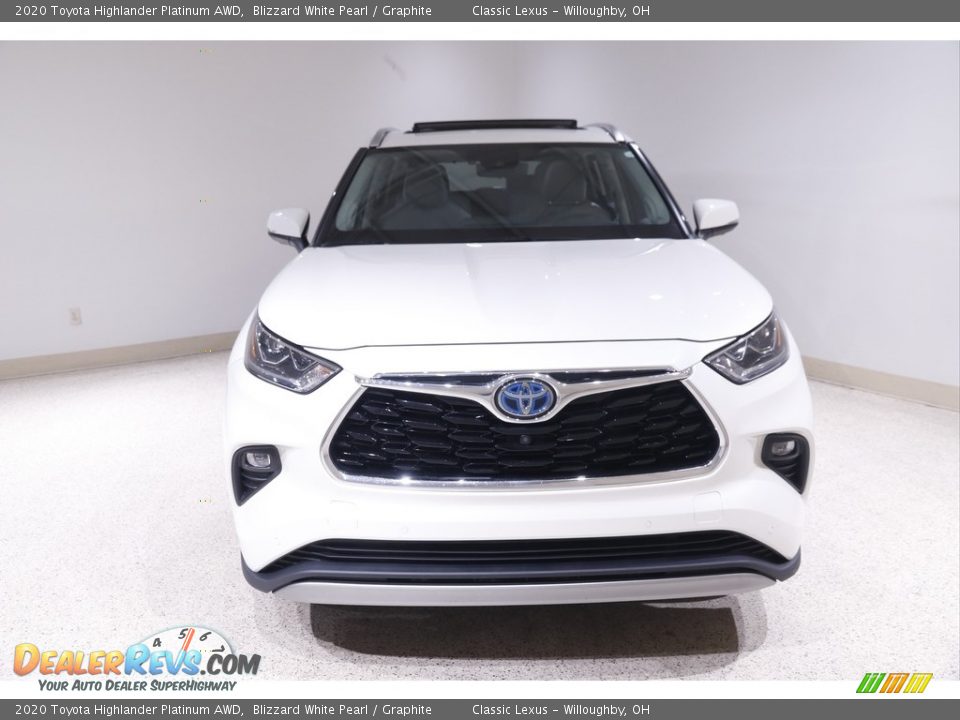 2020 Toyota Highlander Platinum AWD Blizzard White Pearl / Graphite Photo #2