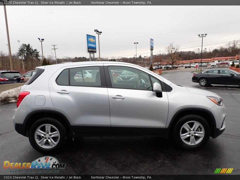 2020 Chevrolet Trax LS Silver Ice Metallic / Jet Black Photo #10