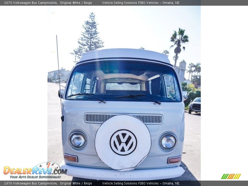 1970 Volkswagen Bus Campmobile Original White / Beige Photo #9