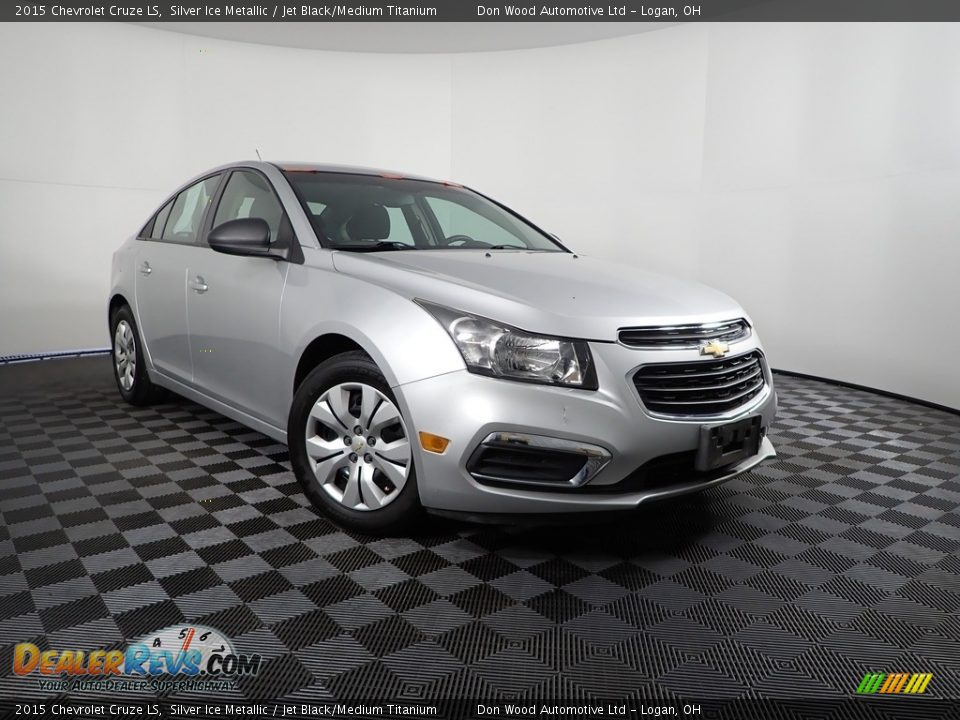 2015 Chevrolet Cruze LS Silver Ice Metallic / Jet Black/Medium Titanium Photo #2