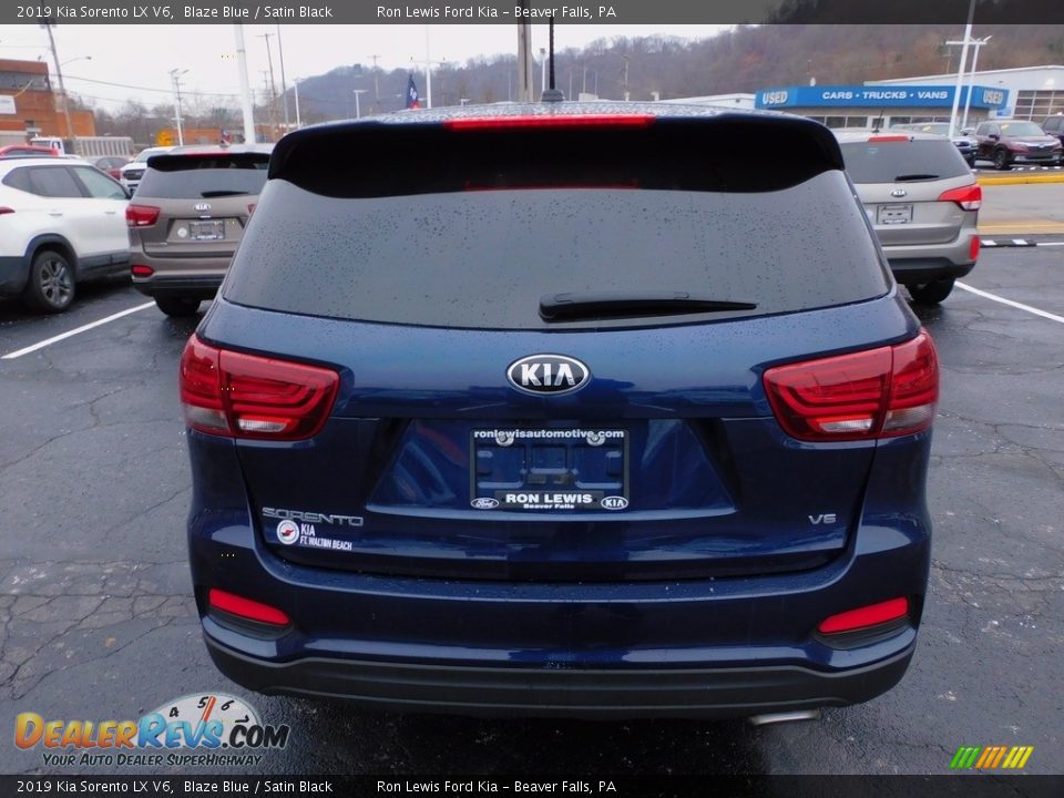 2019 Kia Sorento LX V6 Blaze Blue / Satin Black Photo #3