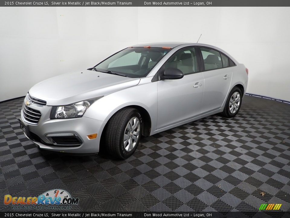 2015 Chevrolet Cruze LS Silver Ice Metallic / Jet Black/Medium Titanium Photo #6