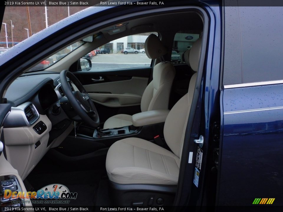 2019 Kia Sorento LX V6 Blaze Blue / Satin Black Photo #11