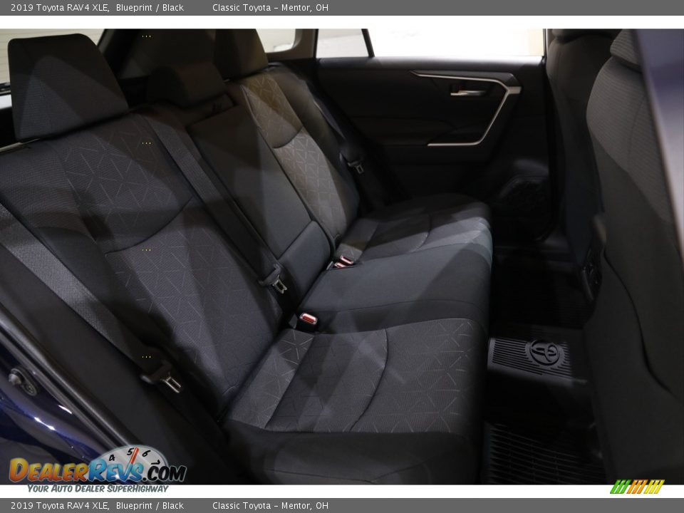 2019 Toyota RAV4 XLE Blueprint / Black Photo #15