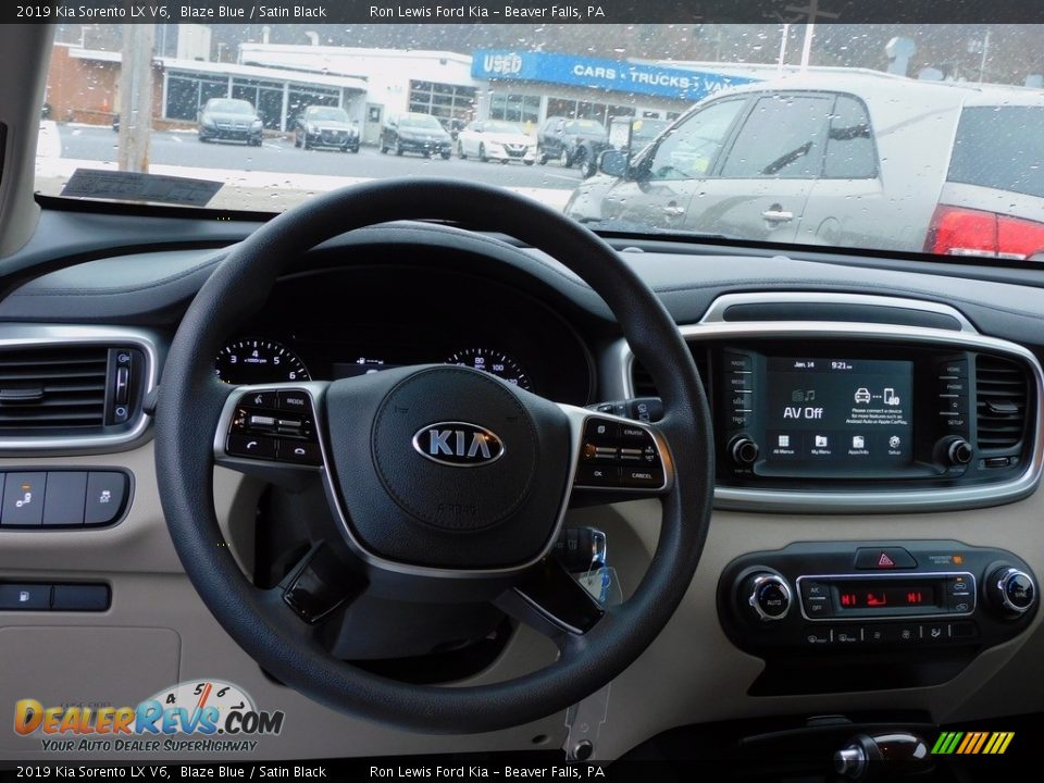 2019 Kia Sorento LX V6 Blaze Blue / Satin Black Photo #14
