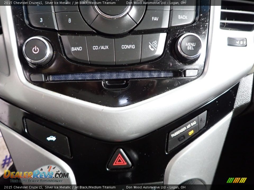 2015 Chevrolet Cruze LS Silver Ice Metallic / Jet Black/Medium Titanium Photo #20