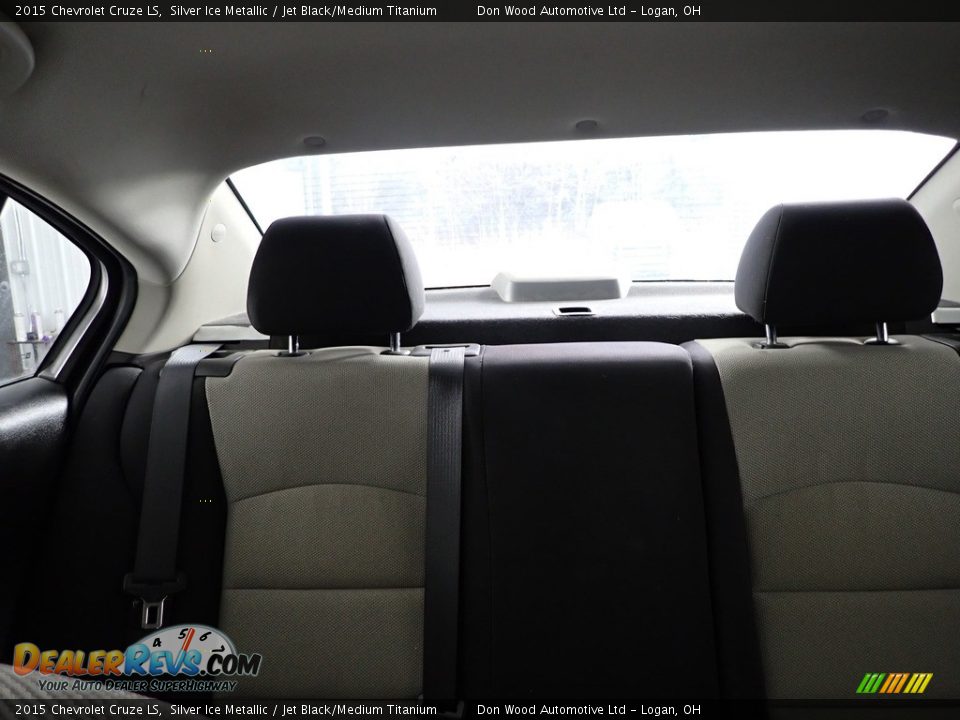 2015 Chevrolet Cruze LS Silver Ice Metallic / Jet Black/Medium Titanium Photo #23