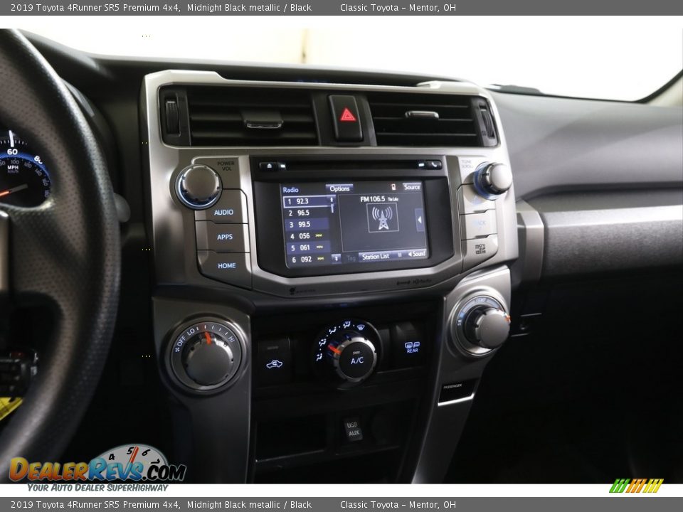 2019 Toyota 4Runner SR5 Premium 4x4 Midnight Black metallic / Black Photo #9