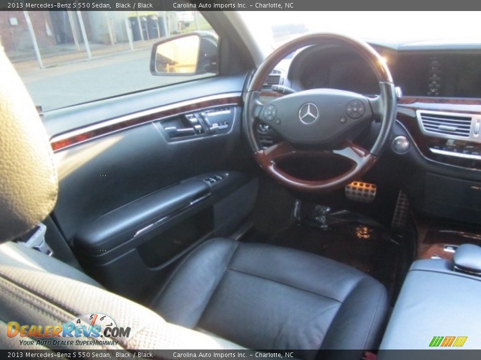 2013 Mercedes-Benz S 550 Sedan Black / Black Photo #12