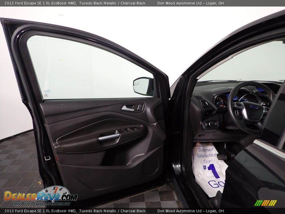 2013 Ford Escape SE 1.6L EcoBoost 4WD Tuxedo Black Metallic / Charcoal Black Photo #12