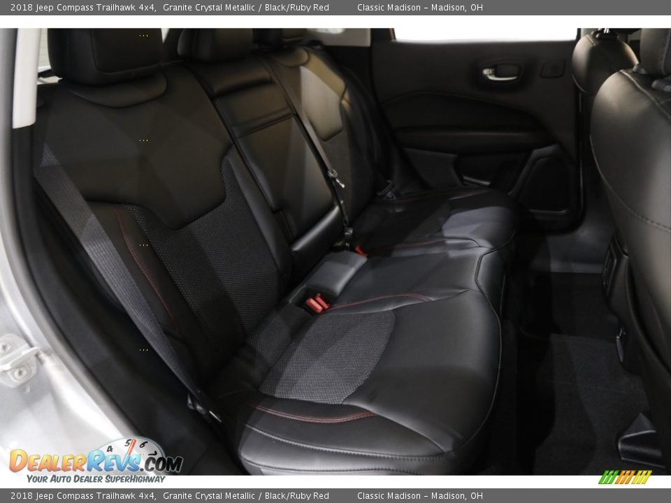 2018 Jeep Compass Trailhawk 4x4 Granite Crystal Metallic / Black/Ruby Red Photo #17