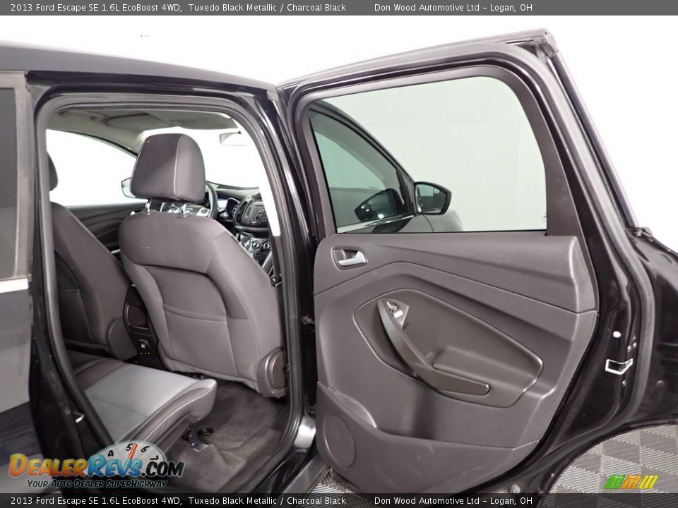 2013 Ford Escape SE 1.6L EcoBoost 4WD Tuxedo Black Metallic / Charcoal Black Photo #31