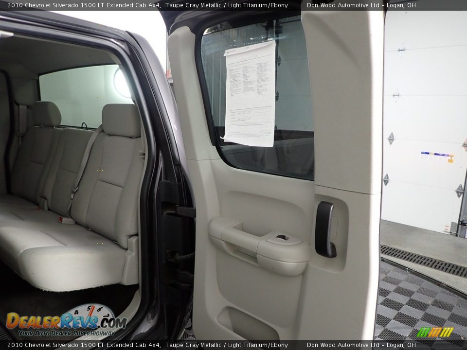 2010 Chevrolet Silverado 1500 LT Extended Cab 4x4 Taupe Gray Metallic / Light Titanium/Ebony Photo #22
