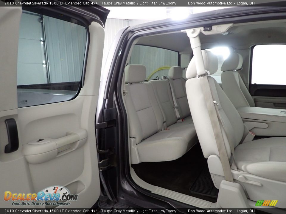 2010 Chevrolet Silverado 1500 LT Extended Cab 4x4 Taupe Gray Metallic / Light Titanium/Ebony Photo #27