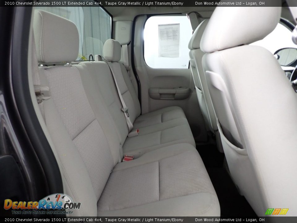 2010 Chevrolet Silverado 1500 LT Extended Cab 4x4 Taupe Gray Metallic / Light Titanium/Ebony Photo #28