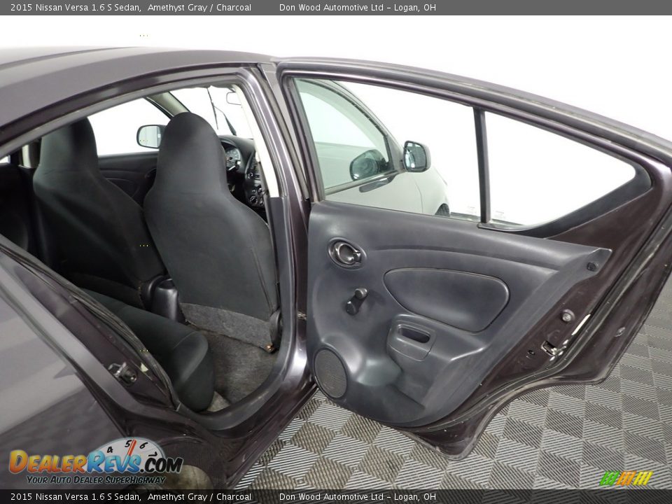 2015 Nissan Versa 1.6 S Sedan Amethyst Gray / Charcoal Photo #26