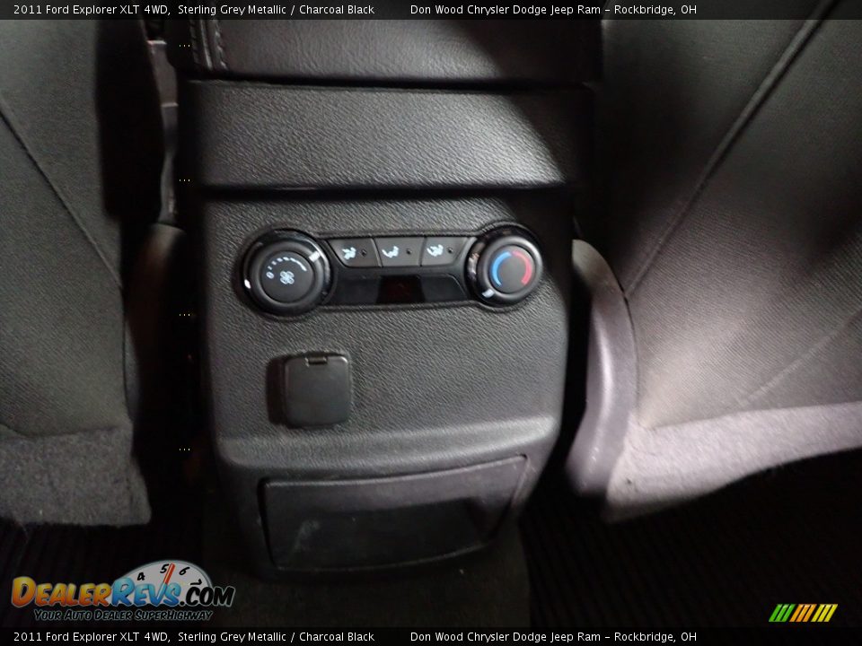 2011 Ford Explorer XLT 4WD Sterling Grey Metallic / Charcoal Black Photo #30