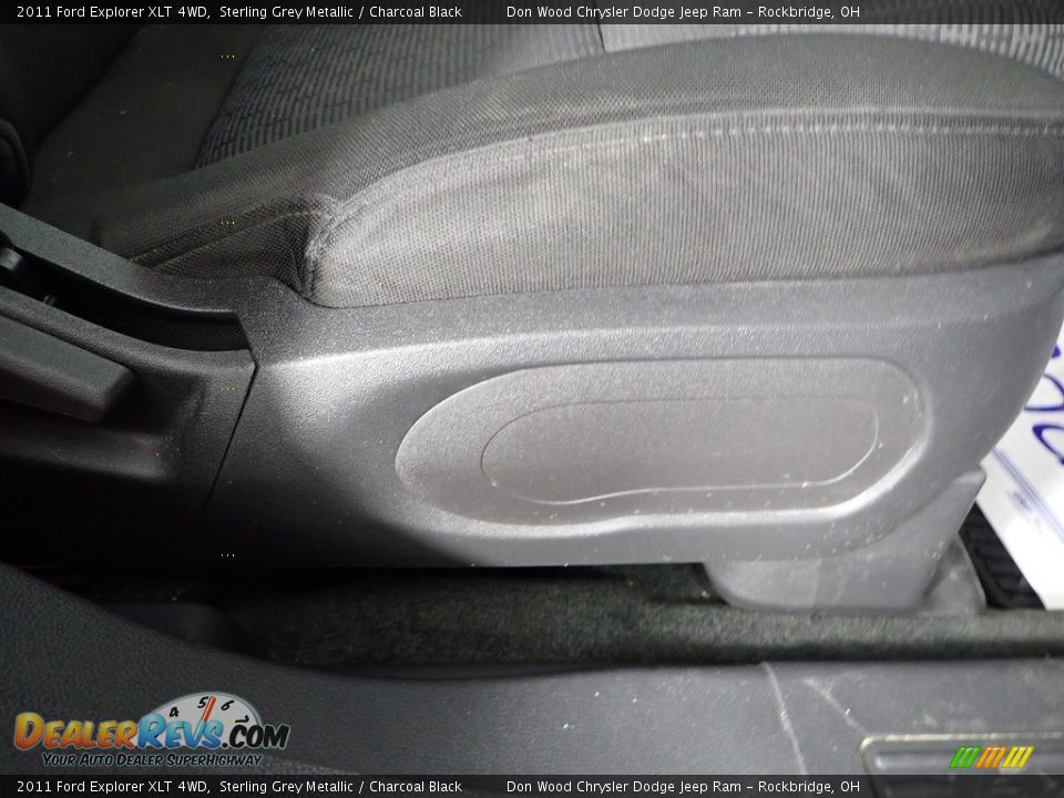 2011 Ford Explorer XLT 4WD Sterling Grey Metallic / Charcoal Black Photo #35