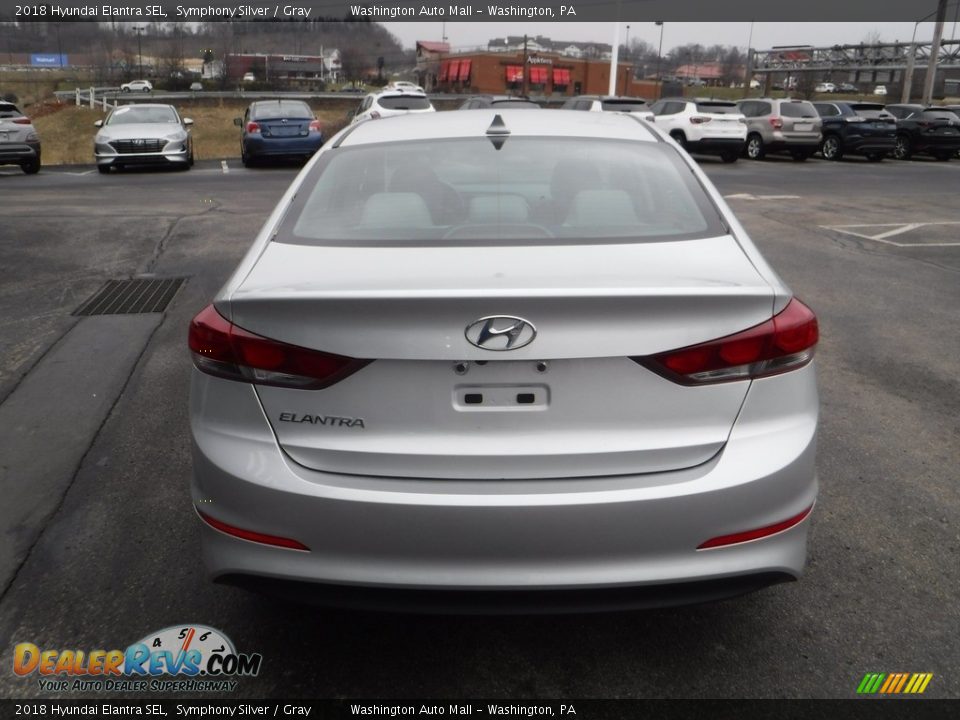 2018 Hyundai Elantra SEL Symphony Silver / Gray Photo #8