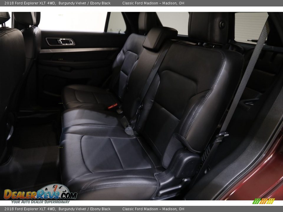 2018 Ford Explorer XLT 4WD Burgundy Velvet / Ebony Black Photo #17
