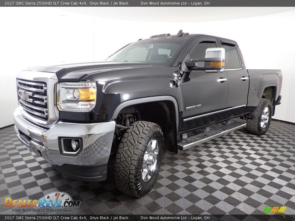 Onyx Black 2017 GMC Sierra 2500HD SLT Crew Cab 4x4 Photo #10