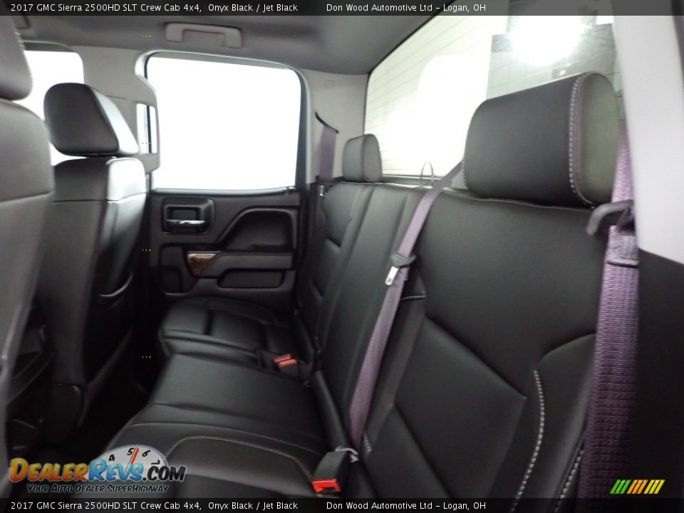 2017 GMC Sierra 2500HD SLT Crew Cab 4x4 Onyx Black / Jet Black Photo #29