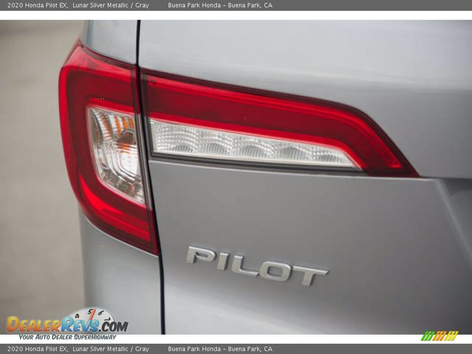 2020 Honda Pilot EX Lunar Silver Metallic / Gray Photo #10