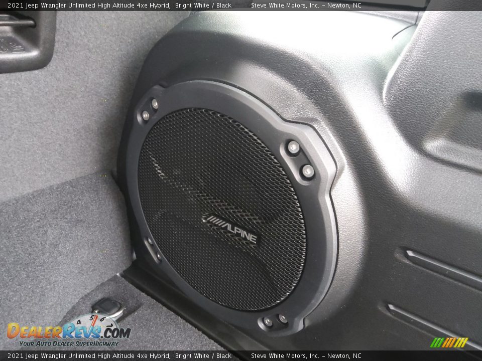 Audio System of 2021 Jeep Wrangler Unlimited High Altitude 4xe Hybrid Photo #19