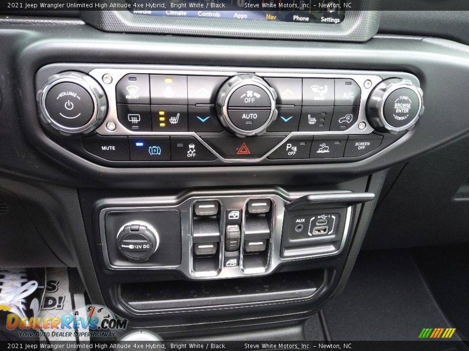 Controls of 2021 Jeep Wrangler Unlimited High Altitude 4xe Hybrid Photo #32