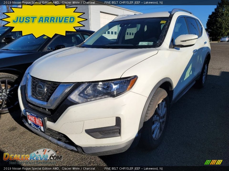 2019 Nissan Rogue Special Edition AWD Glacier White / Charcoal Photo #1