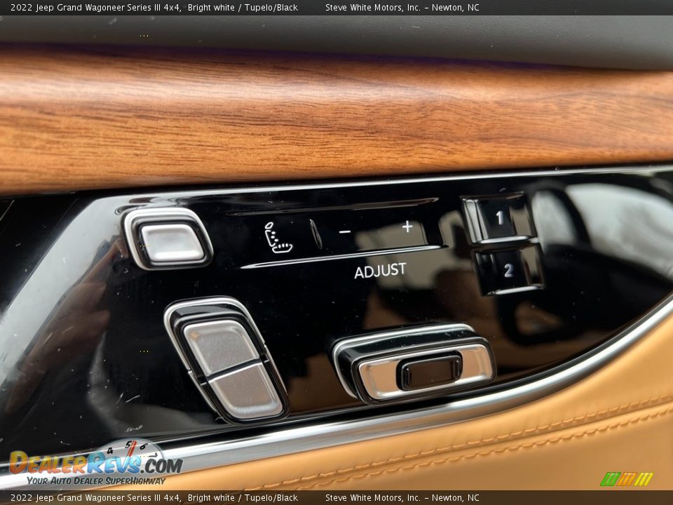 Controls of 2022 Jeep Grand Wagoneer Series III 4x4 Photo #20