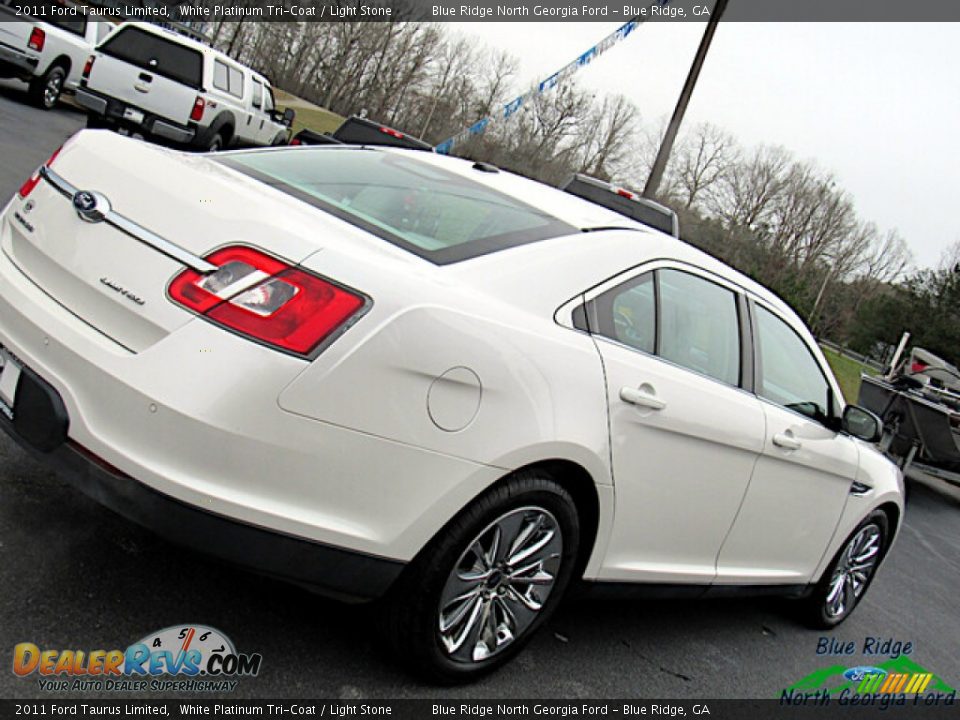2011 Ford Taurus Limited White Platinum Tri-Coat / Light Stone Photo #26