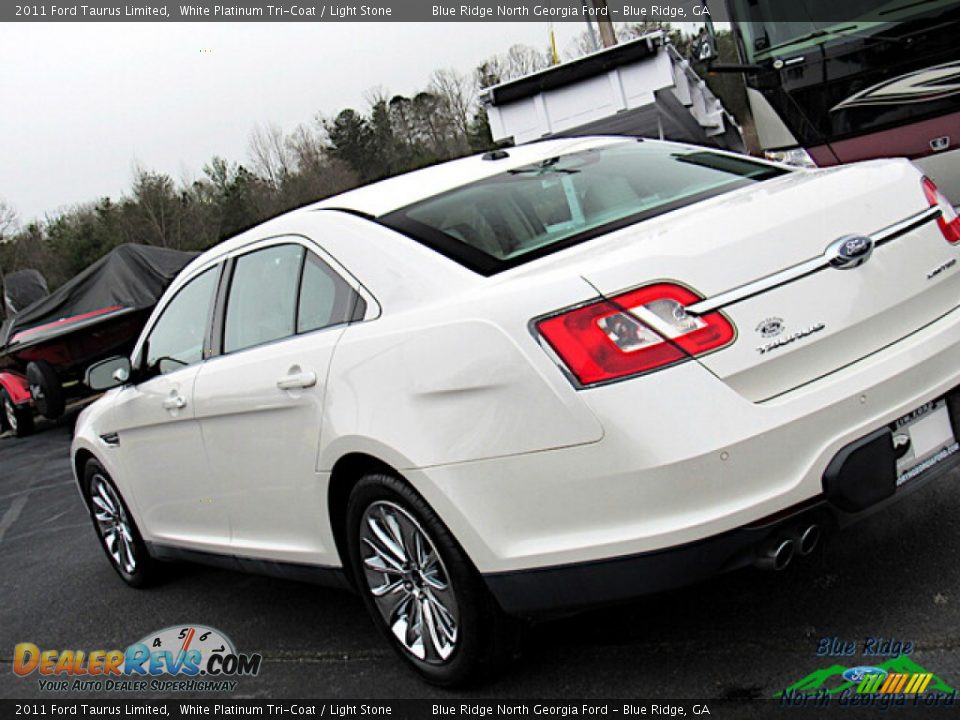 2011 Ford Taurus Limited White Platinum Tri-Coat / Light Stone Photo #27