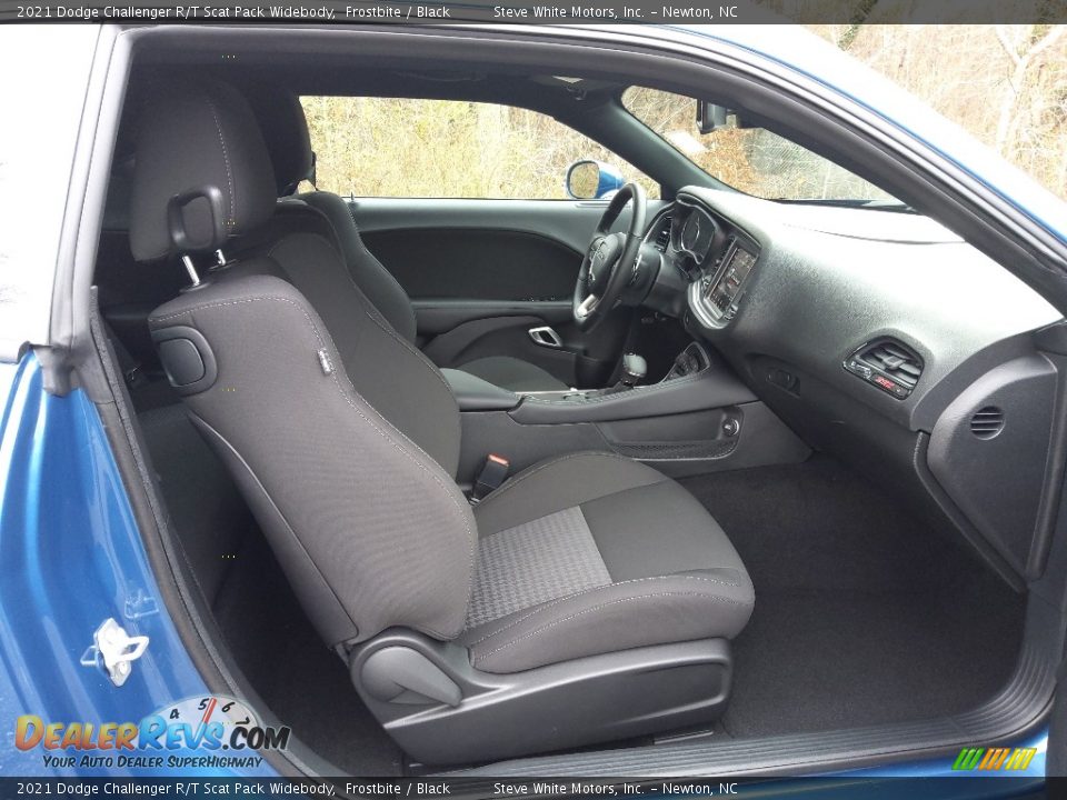 Front Seat of 2021 Dodge Challenger R/T Scat Pack Widebody Photo #15