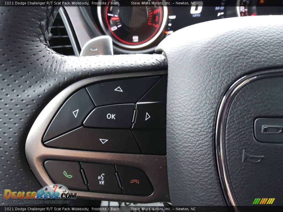 2021 Dodge Challenger R/T Scat Pack Widebody Steering Wheel Photo #17