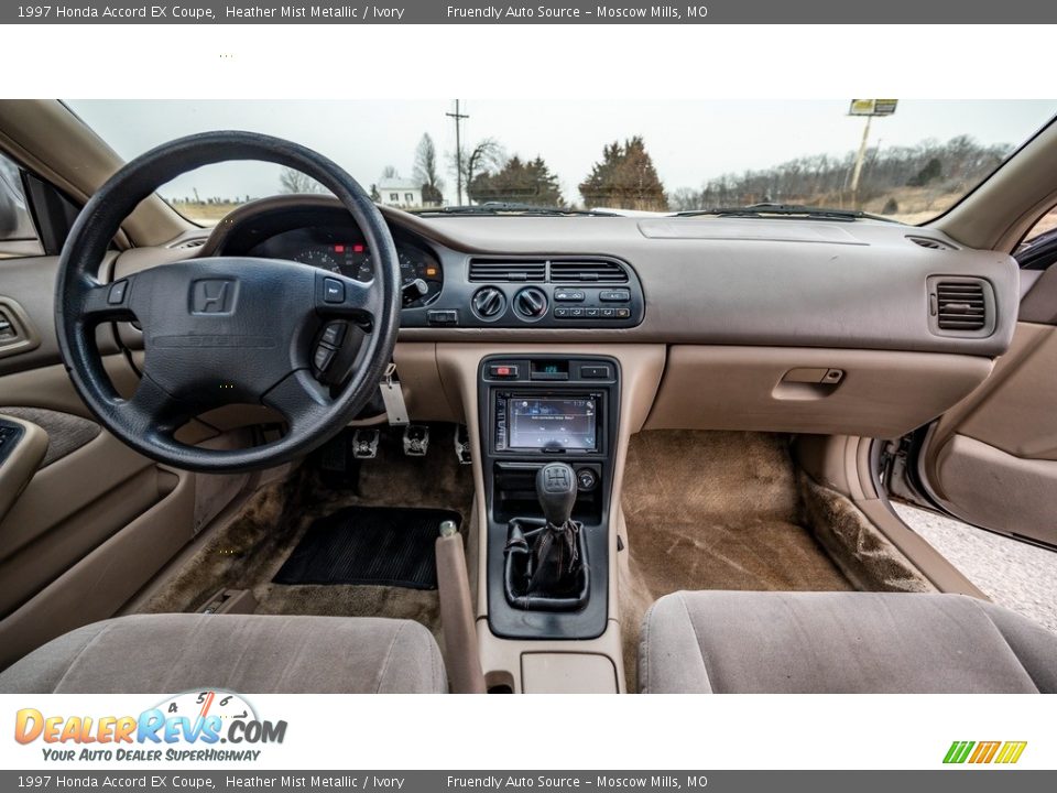 Dashboard of 1997 Honda Accord EX Coupe Photo #27