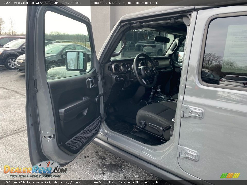 2021 Jeep Gladiator Willys 4x4 Sting-Gray / Black Photo #9