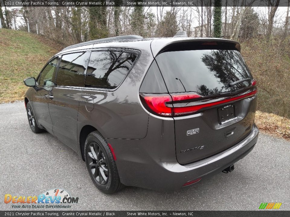 2021 Chrysler Pacifica Touring Granite Crystal Metallic / Black Photo #8