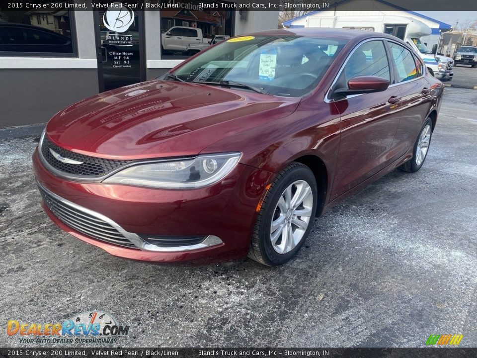 2015 Chrysler 200 Limited Velvet Red Pearl / Black/Linen Photo #2