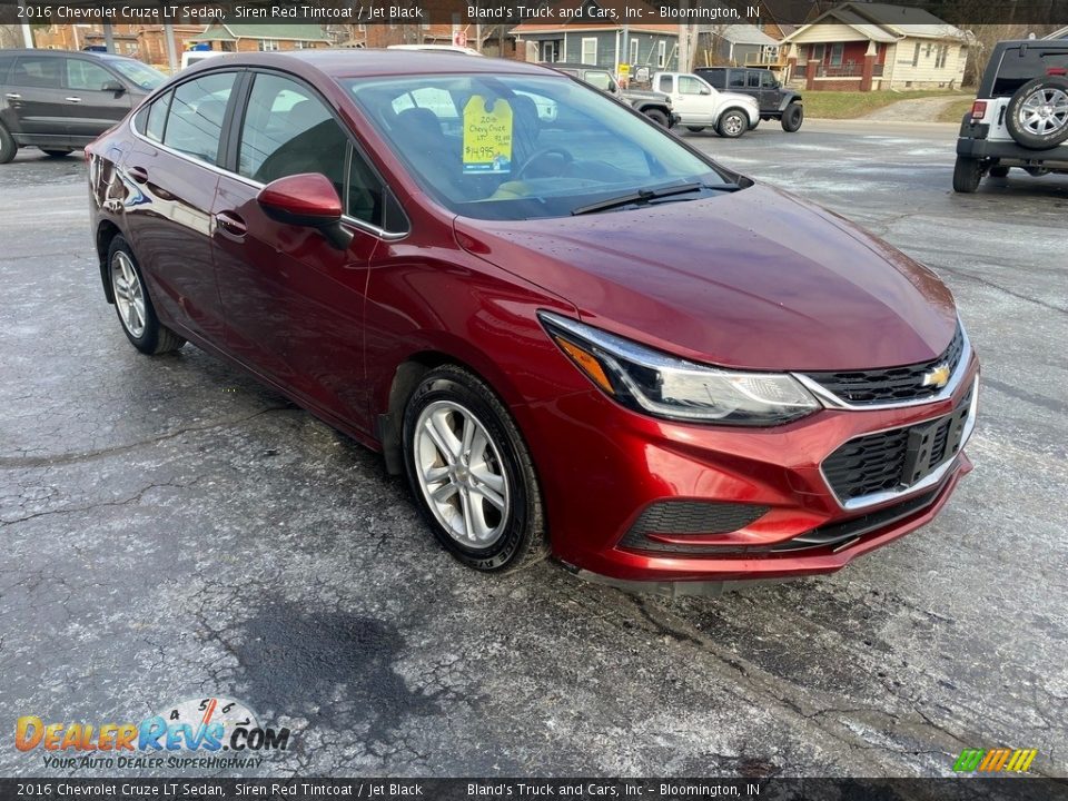 2016 Chevrolet Cruze LT Sedan Siren Red Tintcoat / Jet Black Photo #4