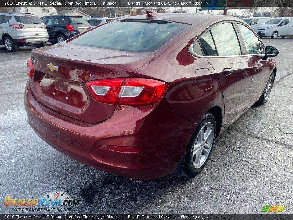 2016 Chevrolet Cruze LT Sedan Siren Red Tintcoat / Jet Black Photo #5