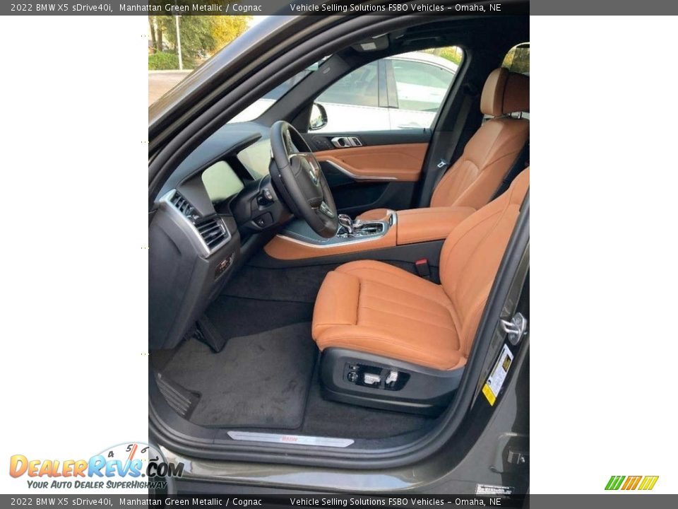 Front Seat of 2022 BMW X5 sDrive40i Photo #4