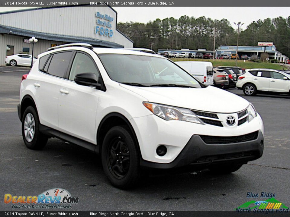 2014 Toyota RAV4 LE Super White / Ash Photo #7